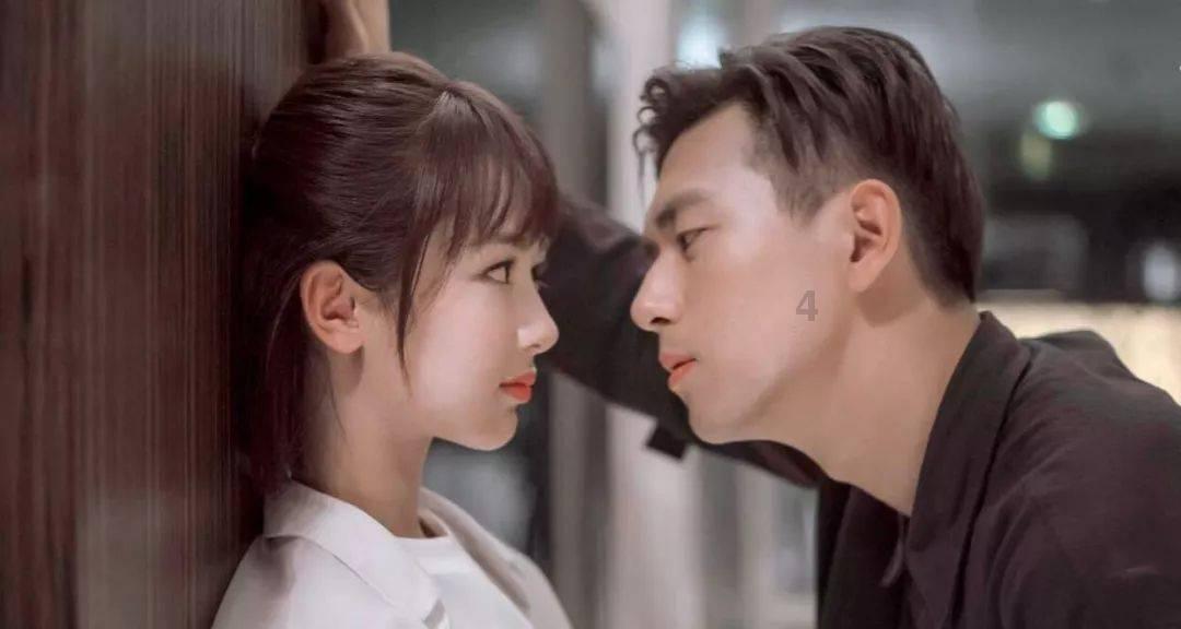 探讨交流,尽在奚梦瑶挺着孕肚与初代网红合影,怀孕后的奚梦瑶为何没有好好休息?
